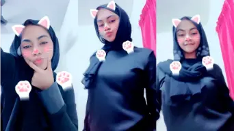Jilbab Host Cantik Joged Live Video by Eporner Jilbab Host Cantik Joged Live Video by Eporner