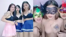 Tiga Remaja Lepas Busana Pengen 4Some Video by xNxx