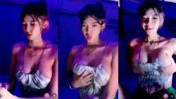 Toketnya Hilly WK Makin Besar Ya Bund Video by Kompoz Toketnya Hilly WK Makin Besar Ya Bund Video by Kompoz