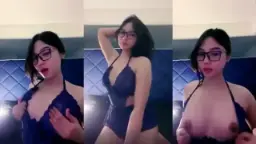 Julia Lea Show Uting Coklat Mulus Video by PornGo