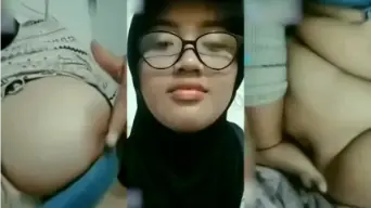 Hijab Kacamata Pamer Meki OmeTV Video by YourPorn Hijab Kacamata Pamer Meki OmeTV Video by YourPorn