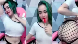 Uting Coklat Nyeplak Jelas Mei Yien Video by NoBokep Uting Coklat Nyeplak Jelas Mei Yien Video by NoBokep