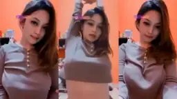 Fnyyee Si Cantik Remas Buah Dada Video by NoBokep