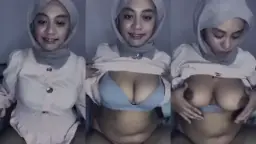 Hijab Jilbab Abu Pamer Toket Gede Video by SpankBang