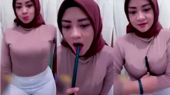 Hijab Cantik Nakal Pingin Nyepong Video by BOKEPSIN Hijab Cantik Nakal Pingin Nyepong Video by BOKEPSIN